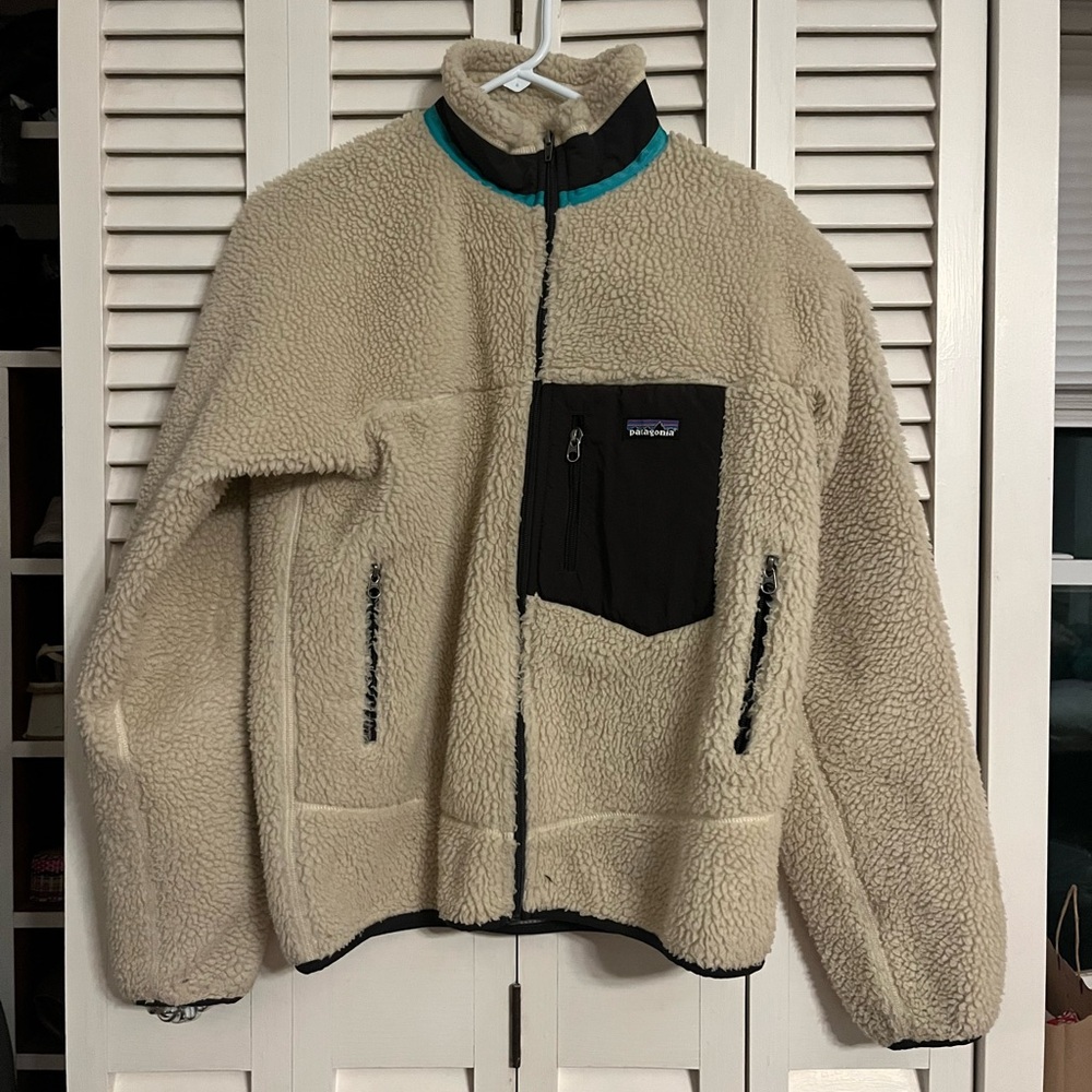 Patagonia puffer jacket